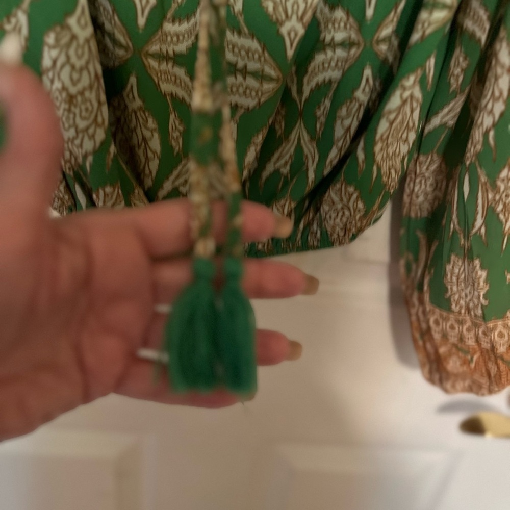 Green Patterned Women's Top - Picture 5 of 7